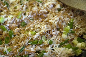 rice-roni mixture with onions & garlic